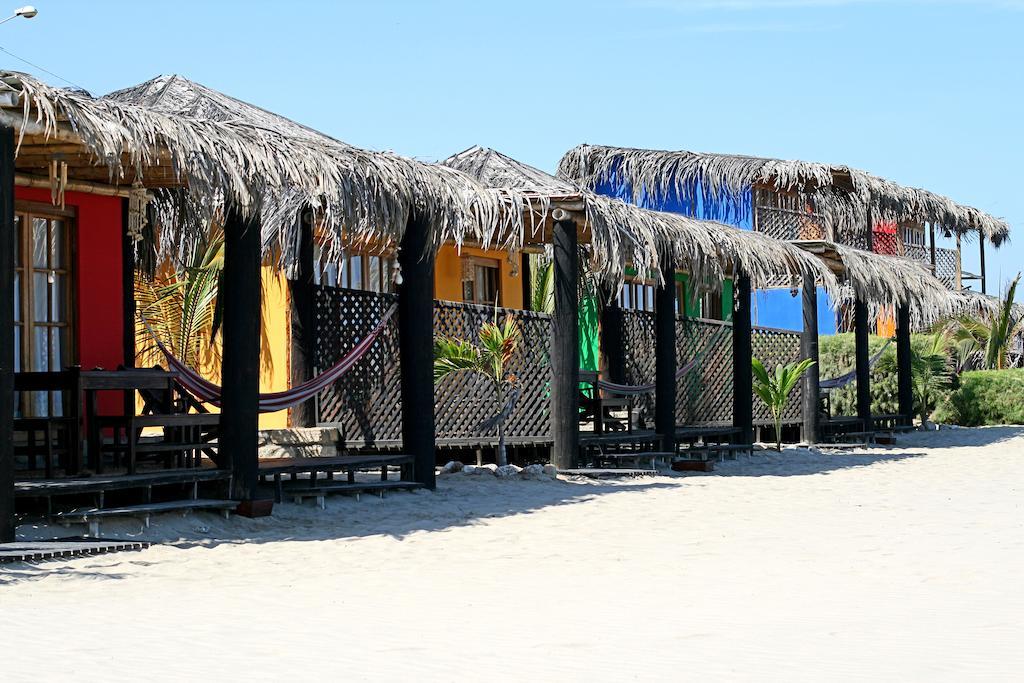 Hoja De Palma Bungalows Canoas de Punta Sal Exterior photo