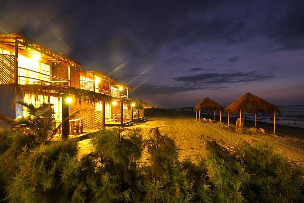 Hoja De Palma Bungalows Canoas de Punta Sal Exterior photo