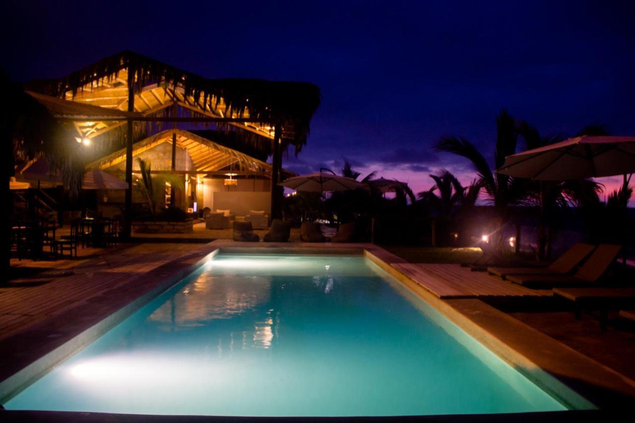 Hoja De Palma Bungalows Canoas de Punta Sal Exterior photo